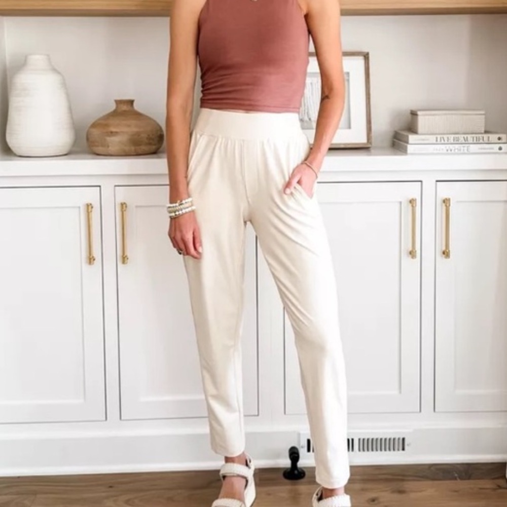 Old Navy Cream Legging Joggers Size Small